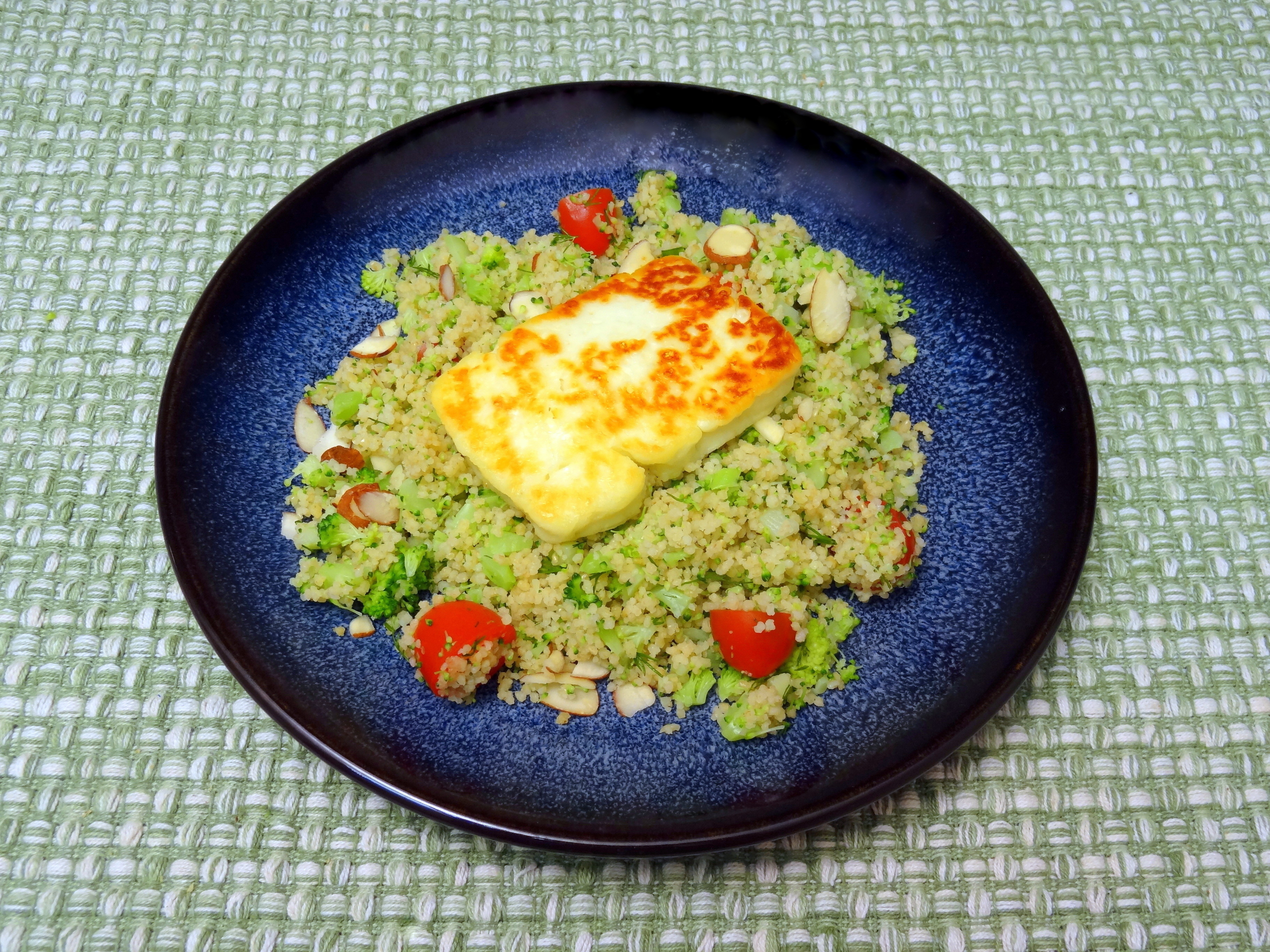 broccoli couscous with halloumi cheese
