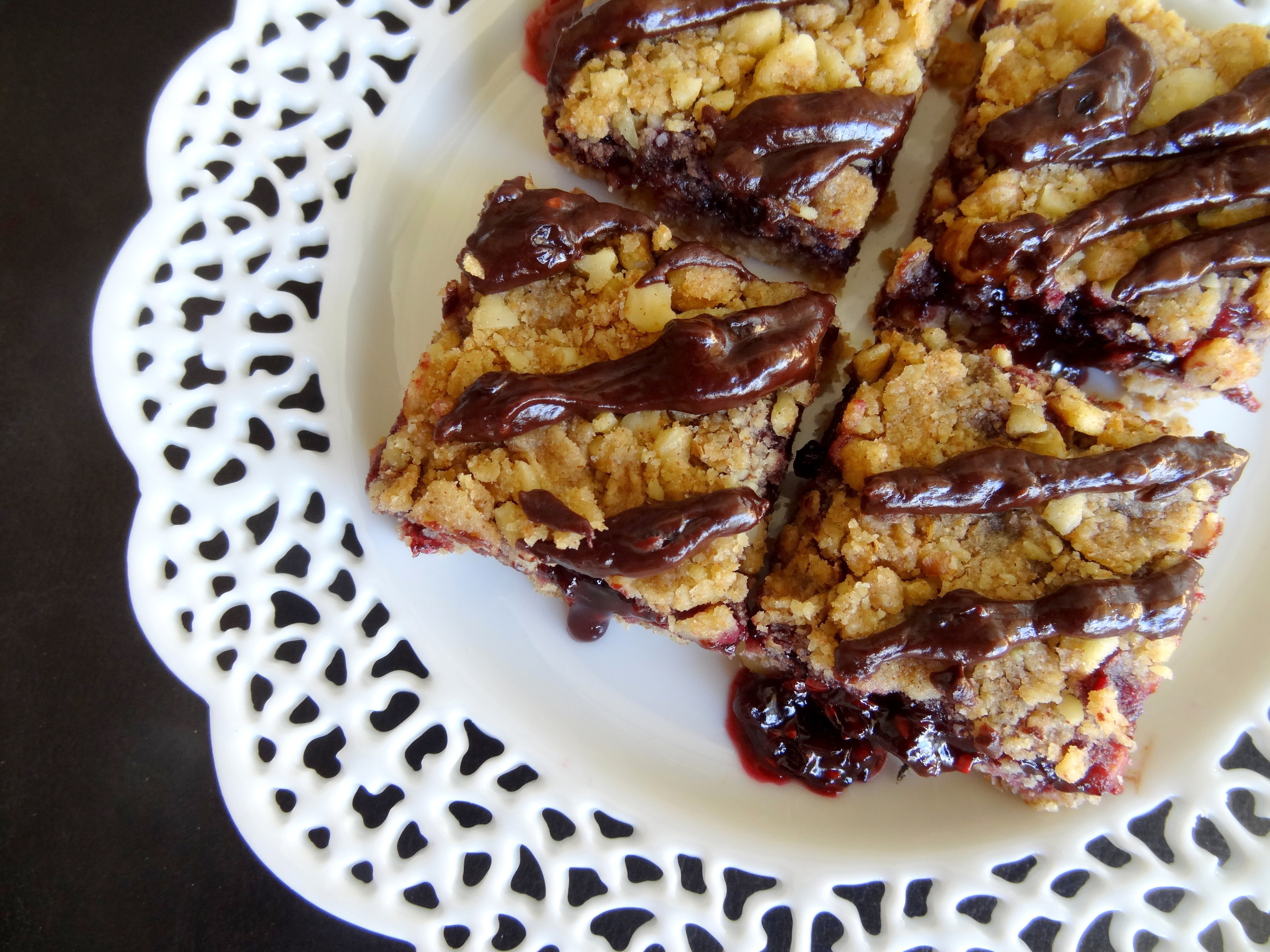 elderberry linzer bars