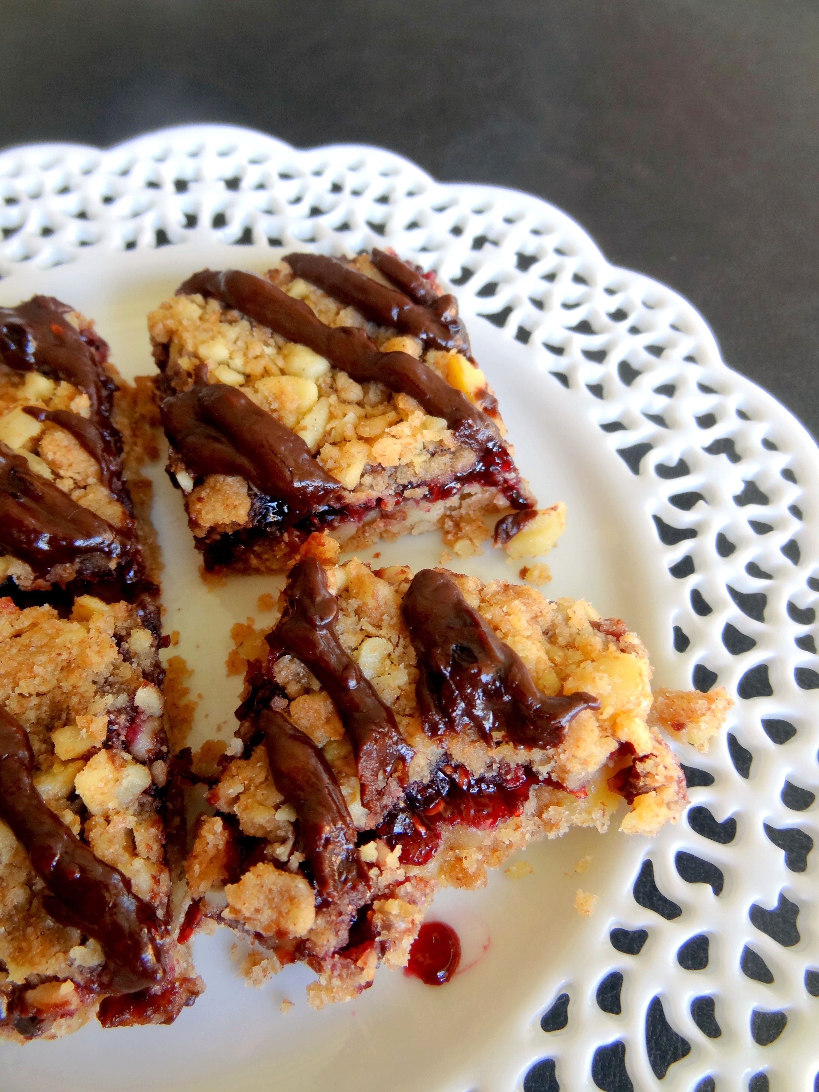 elderberry linzer bars