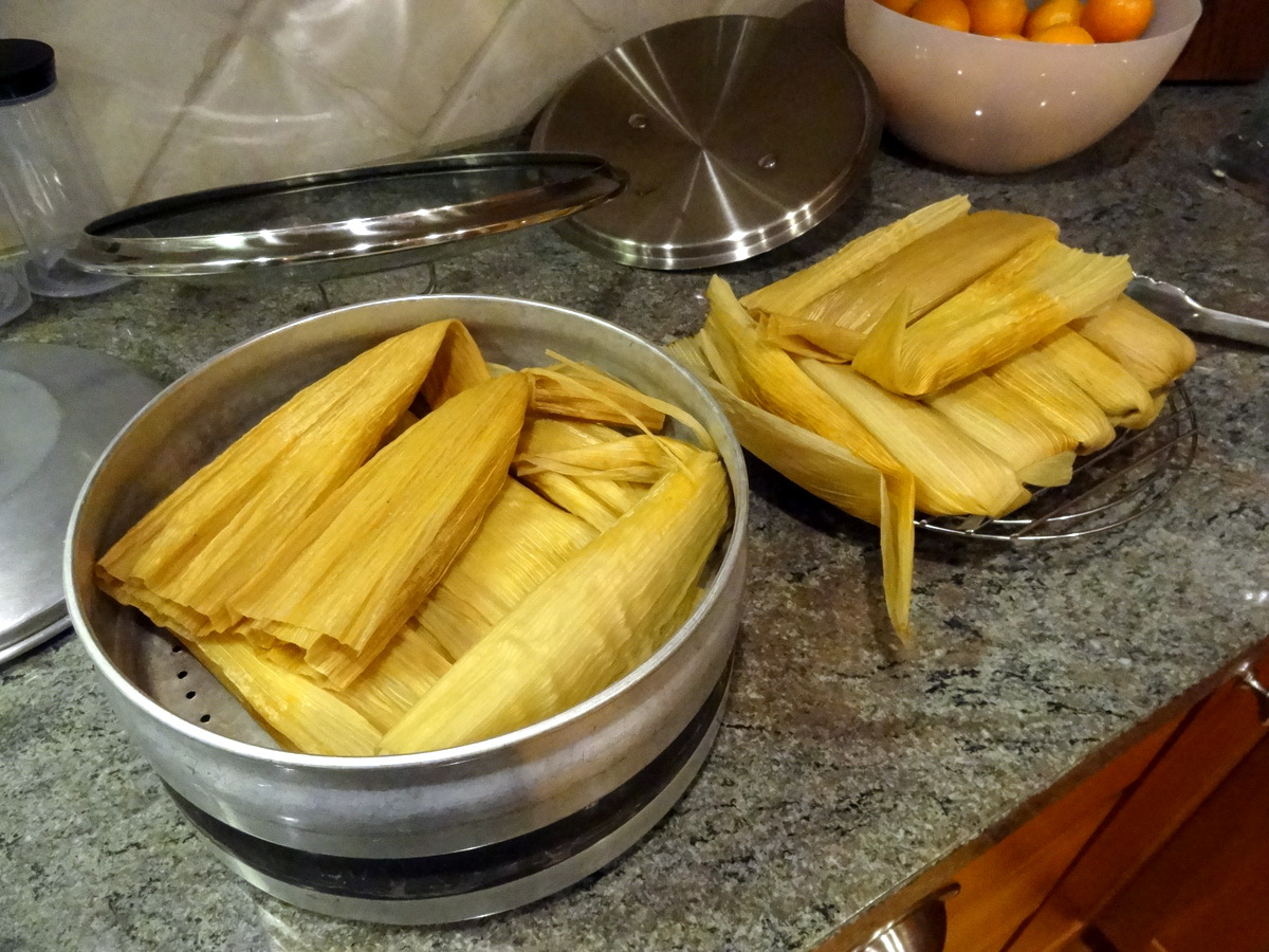 guajillo-pineapple chicken tamales