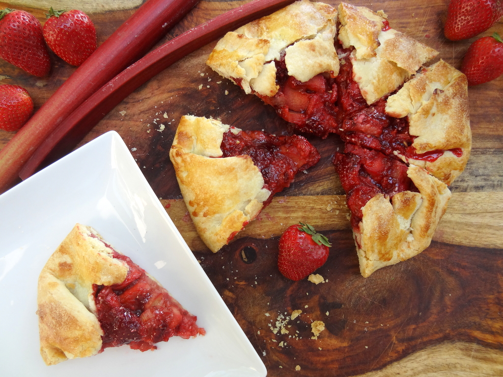 strawberry rhubarb galette