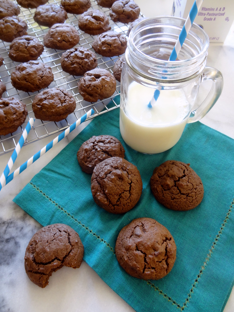 chocolate espresso crinkle cookies