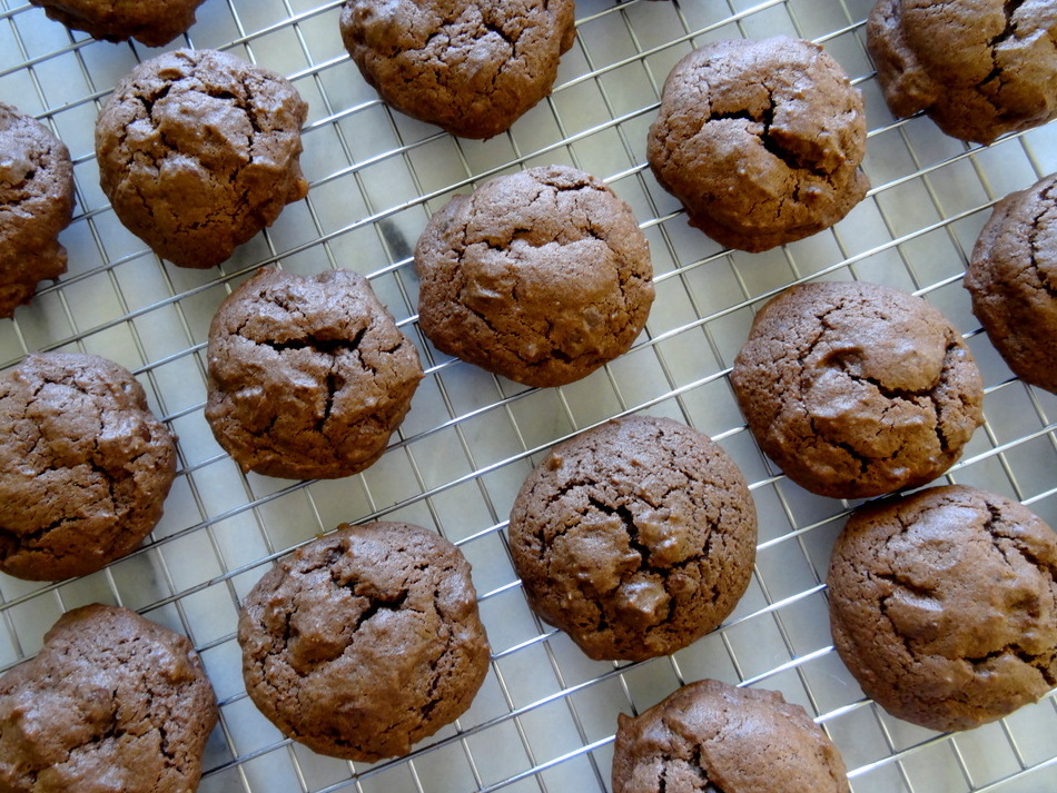 chocolate espresso crinkle cookies